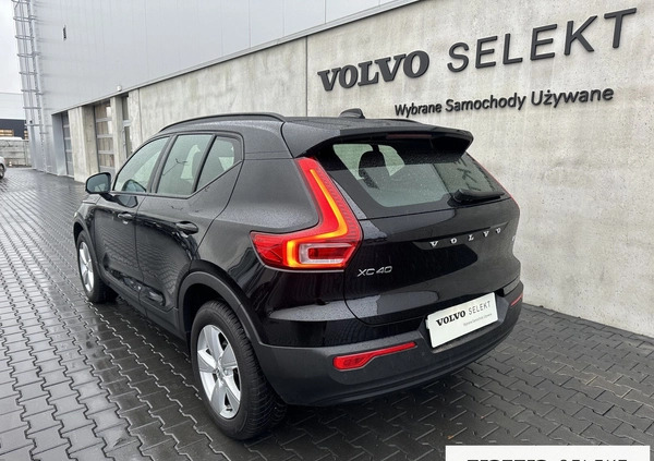 Volvo XC 40 cena 135000 przebieg: 61700, rok produkcji 2020 z Poznań małe 254